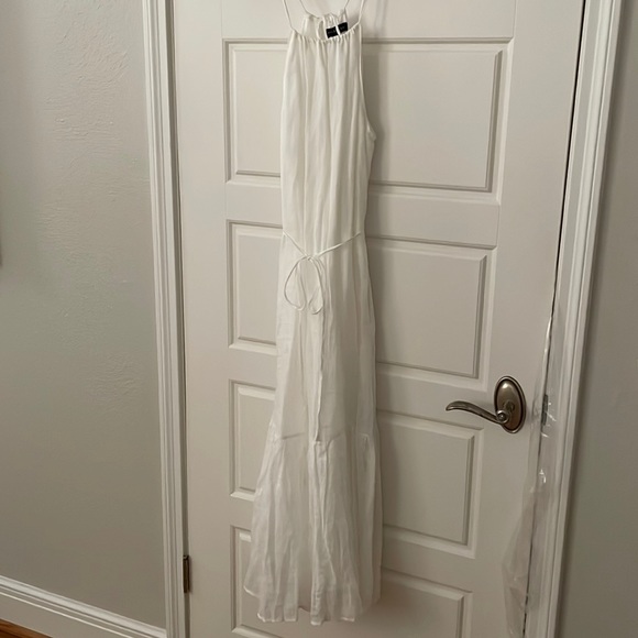 Banana Republic Dresses & Skirts - White linen maxi dress